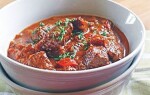 Как приготовить гуляш из свинины с подливкой вкусно и просто